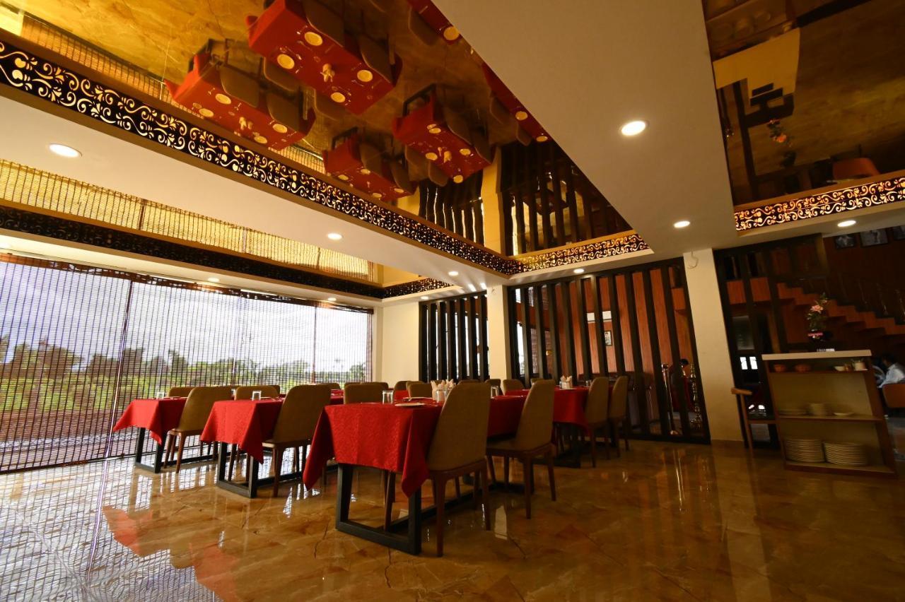 Faith Cricket Club & Resort Bhopal Zewnętrze zdjęcie