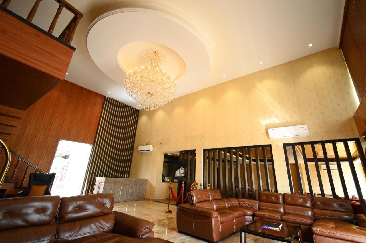 Faith Cricket Club & Resort Bhopal Zewnętrze zdjęcie