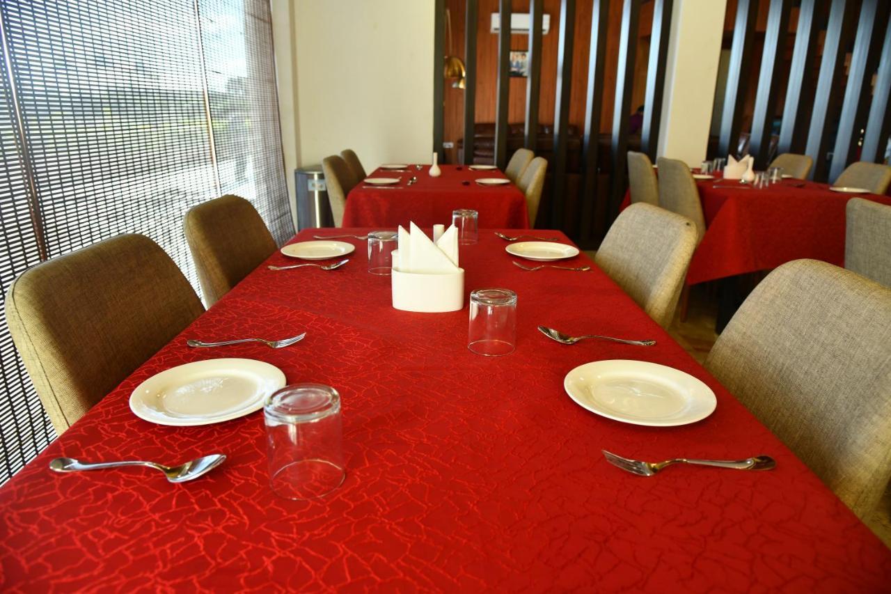 Faith Cricket Club & Resort Bhopal Zewnętrze zdjęcie
