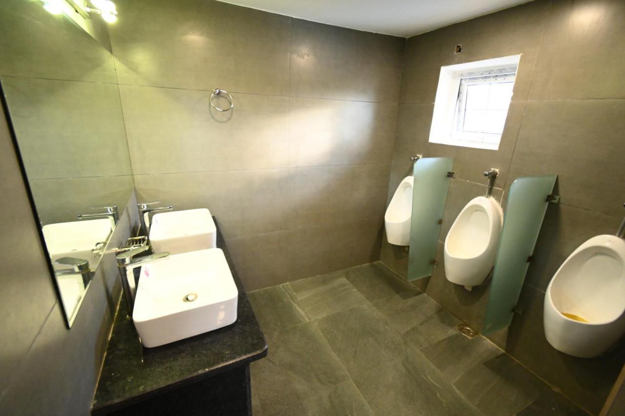 Faith Cricket Club & Resort Bhopal Zewnętrze zdjęcie
